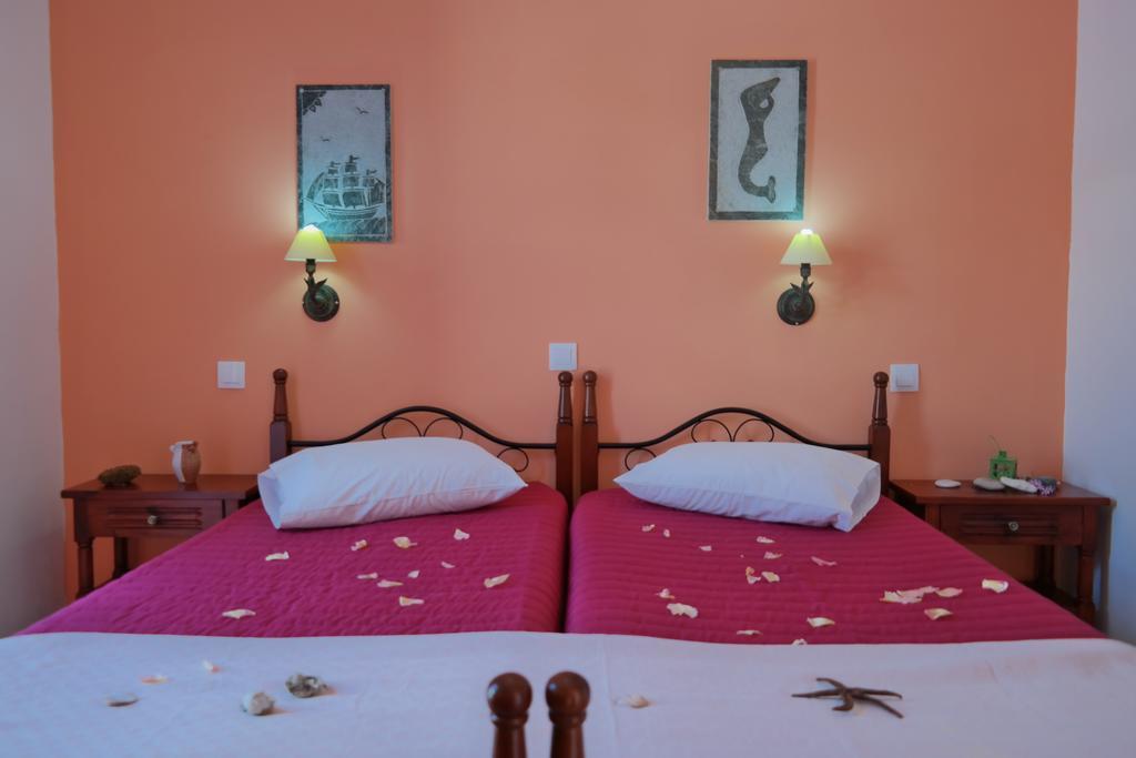 Studios Zafiri Naxos City Habitación foto